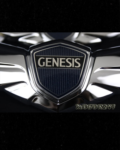 LOGO NẮP CỐP SAU GENESIS SEDAN